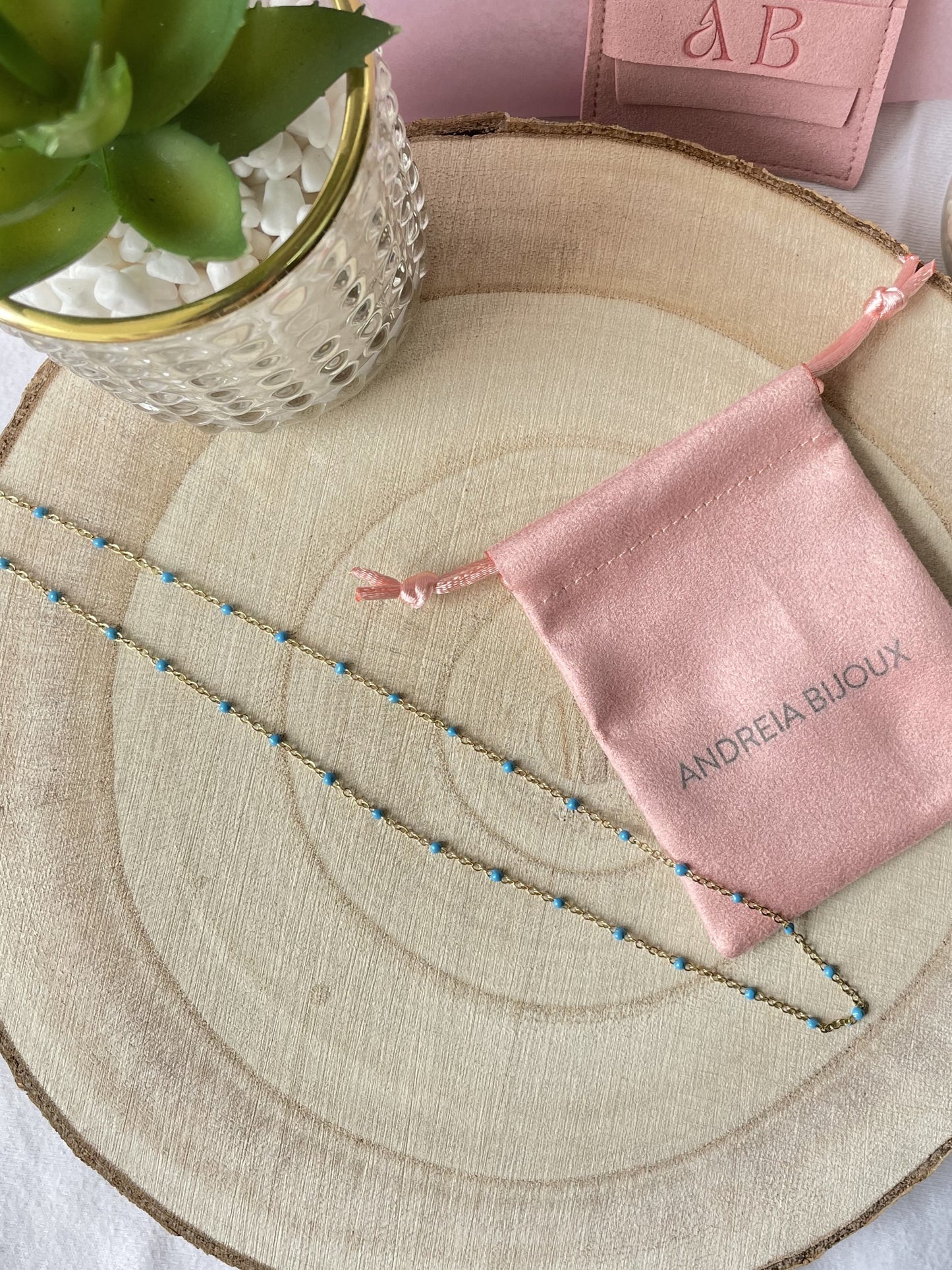 Collier Octavia