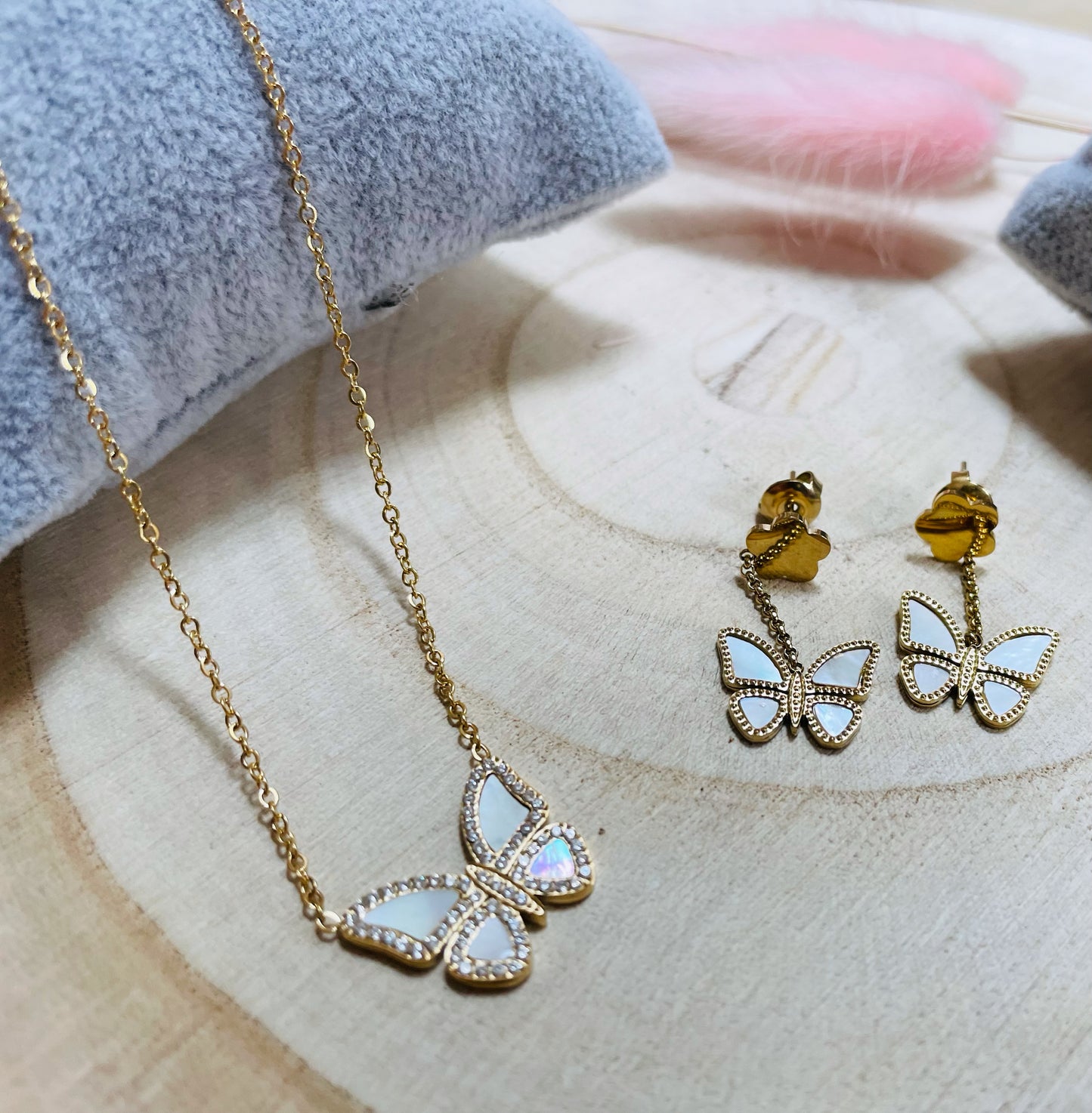 Mother-of-Pearl Butterfly Set Stainless Steel