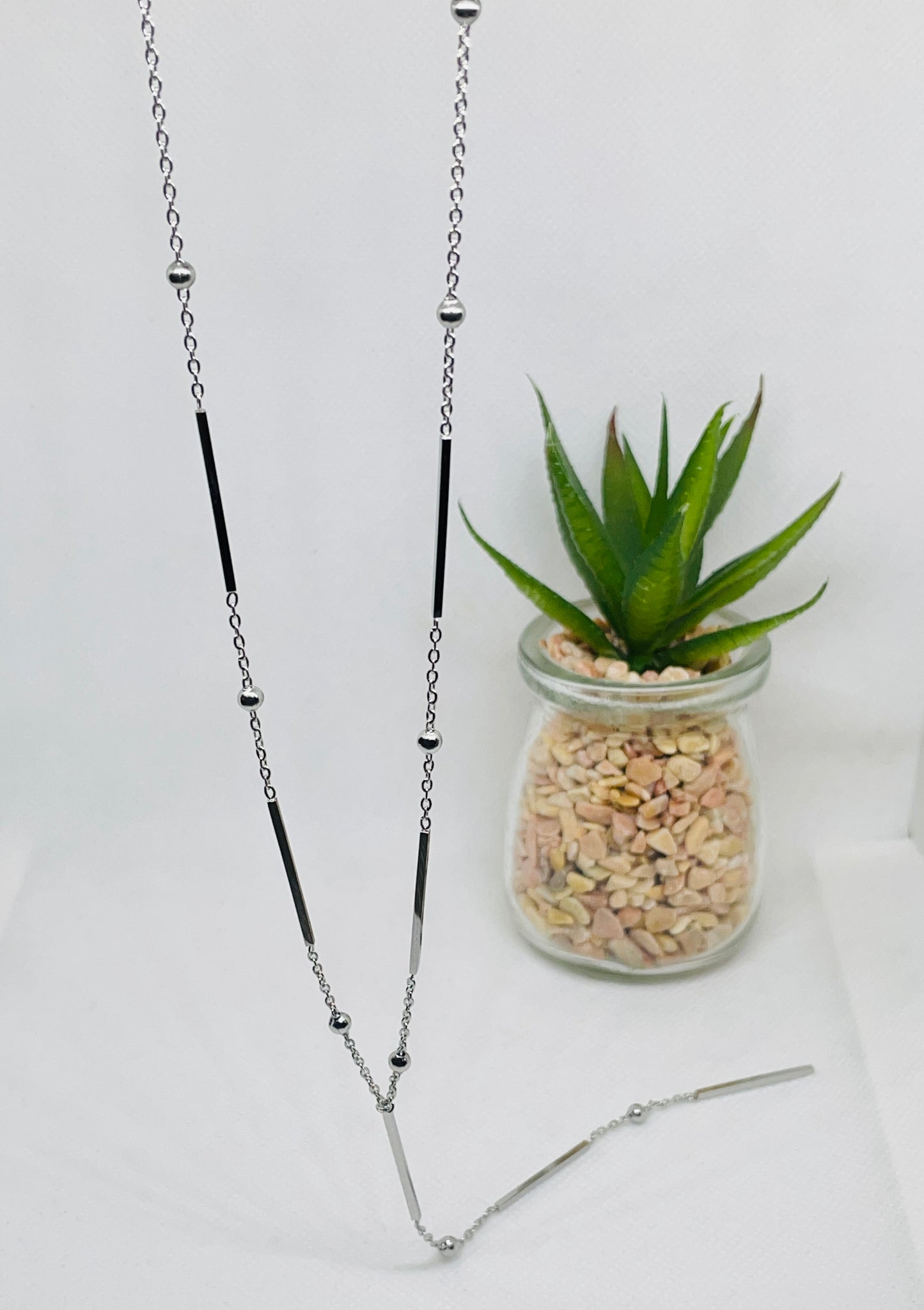 Collier Lara