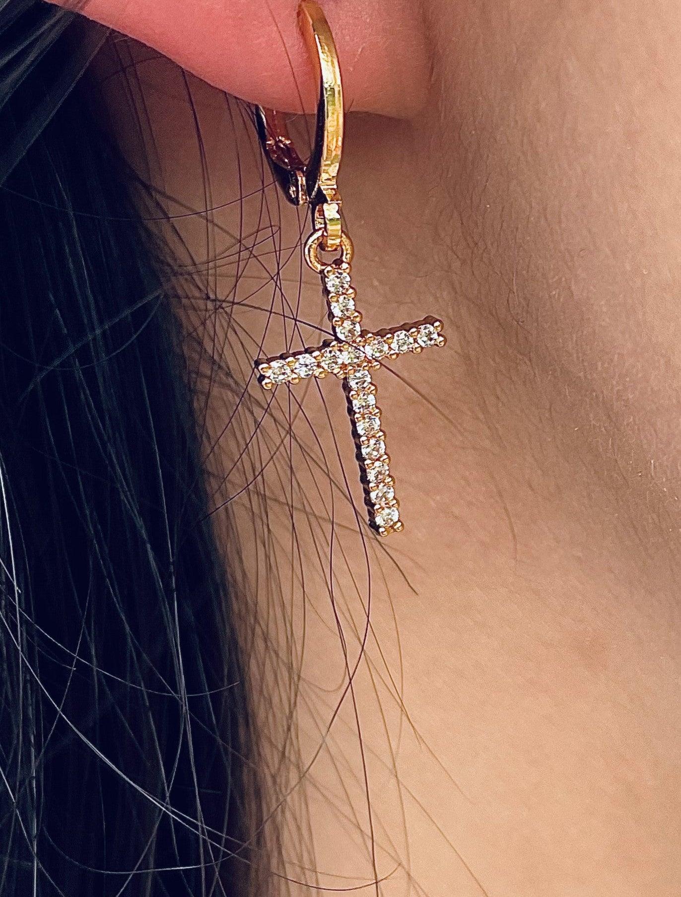 Boucles D'oreilles Croix En Acier Inoxydable Et Plaqué Or - Andreia Bijoux